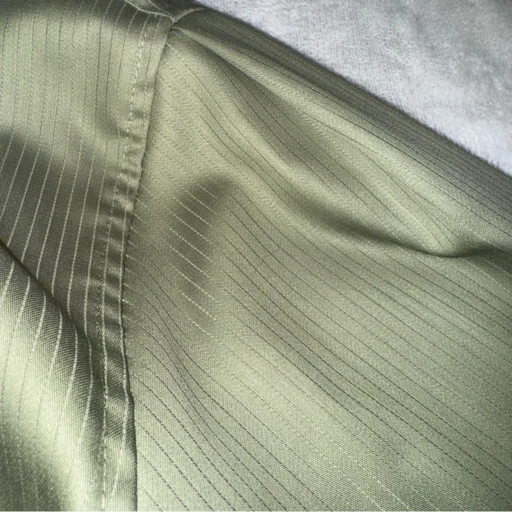 Perry Ellis Portfollio Men’s Dress Shirt Size 15.5-32/33 Green Wrinkle Free